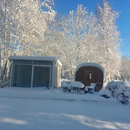 Semesterbostad Pauna Puhkemaja