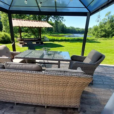 Pauna Puhkemajad Holiday home *